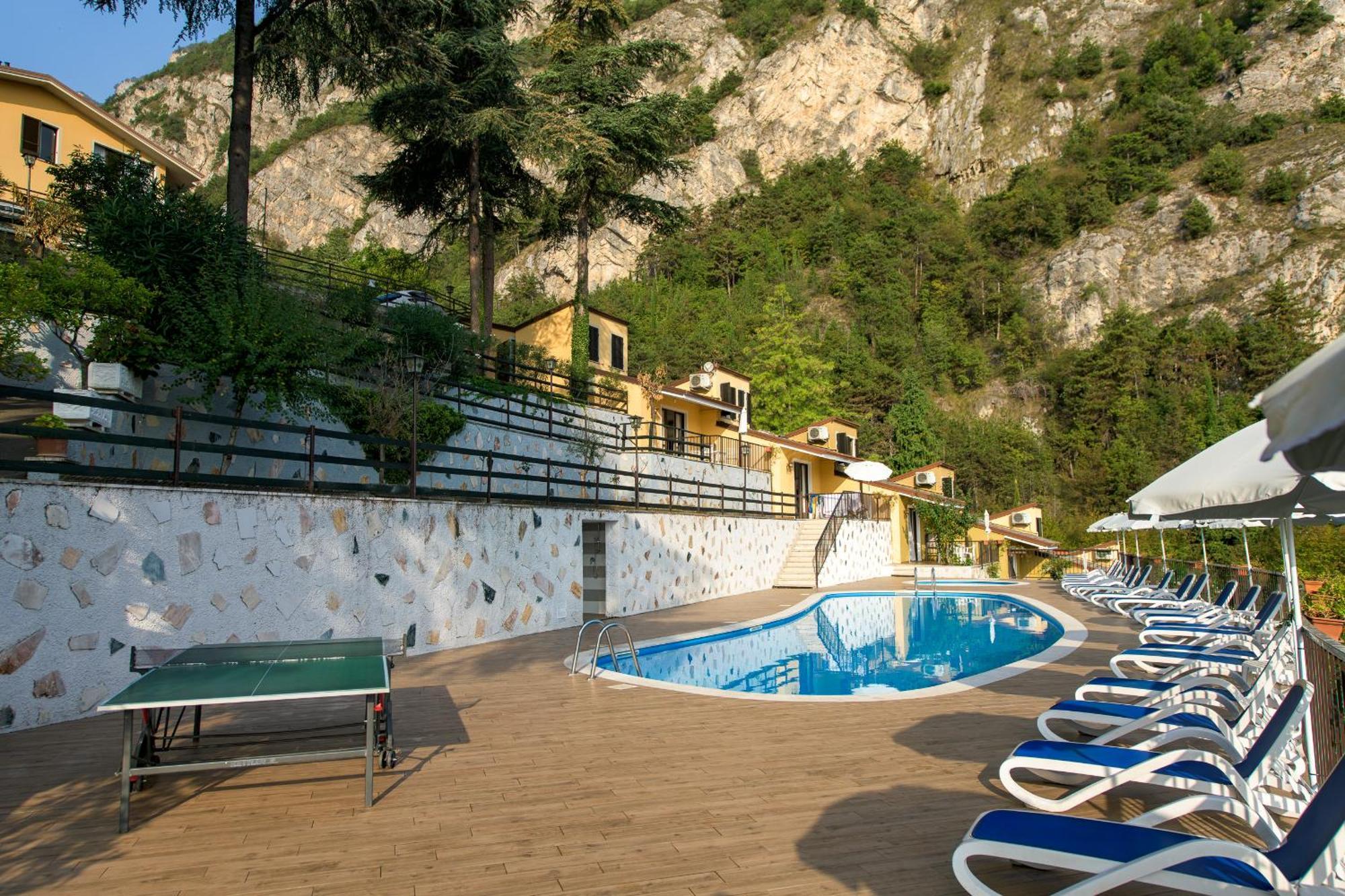 Residence Oasi Limone sul Garda Zewnętrze zdjęcie