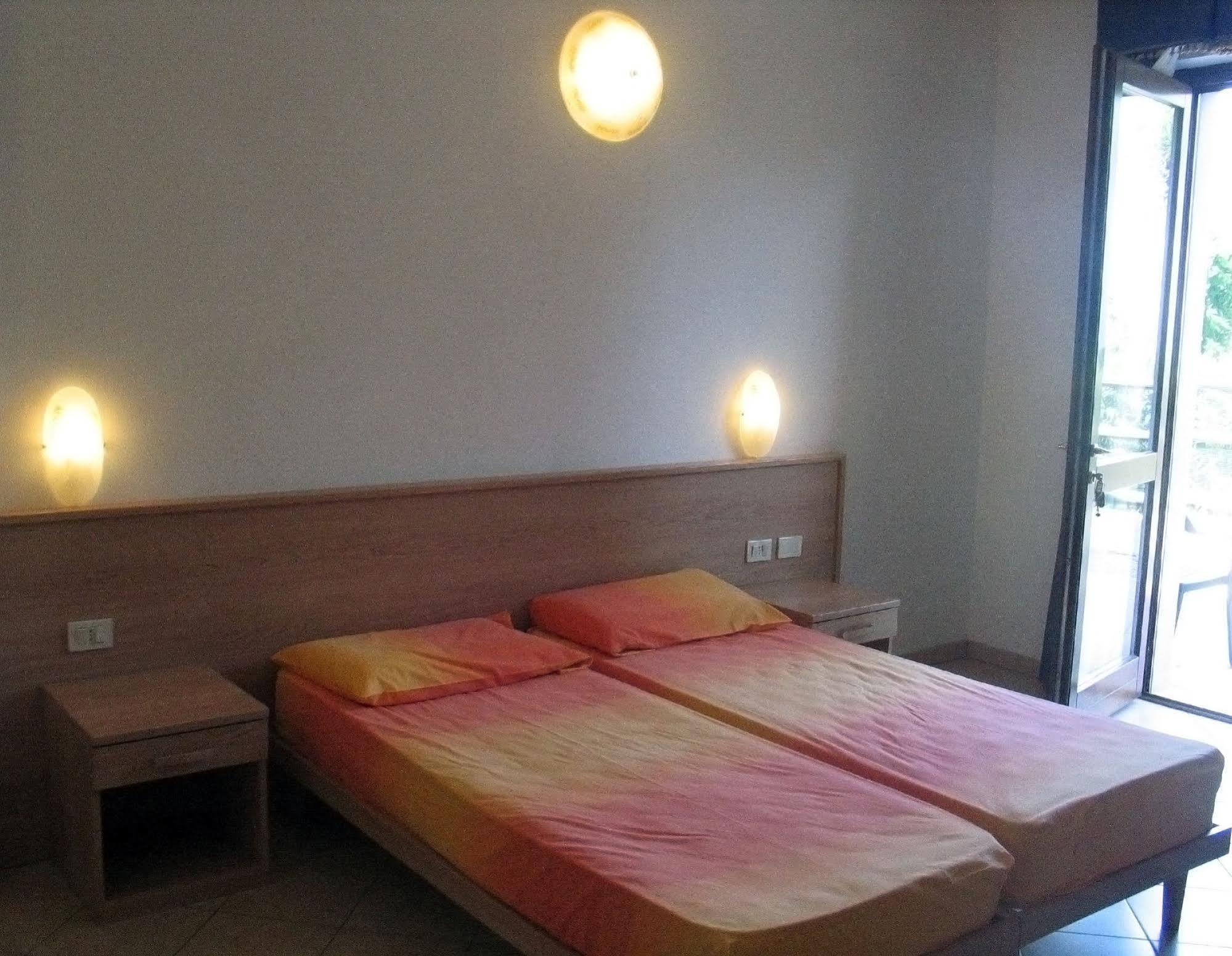 Residence Oasi Limone sul Garda Zewnętrze zdjęcie