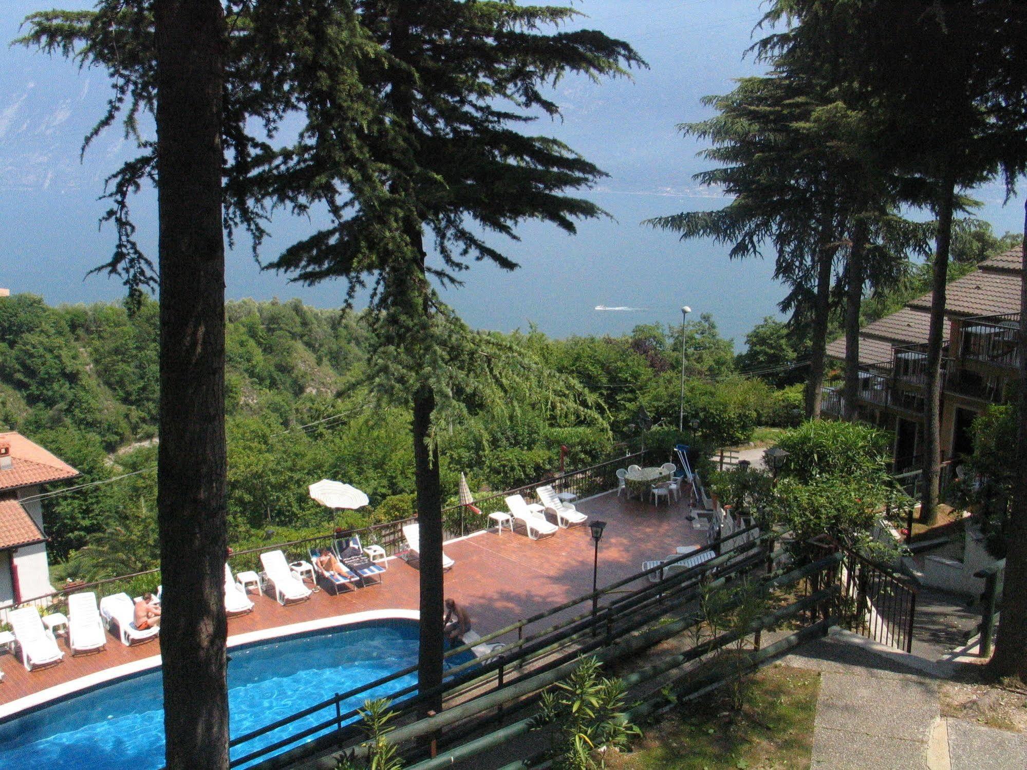 Residence Oasi Limone sul Garda Zewnętrze zdjęcie